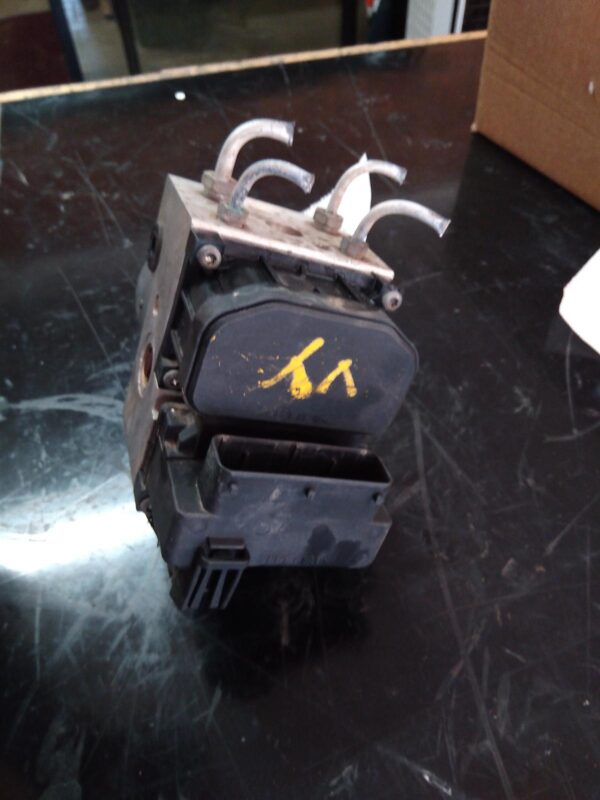 2003 HOLDEN COMMODORE ABS PUMP/MODULATOR