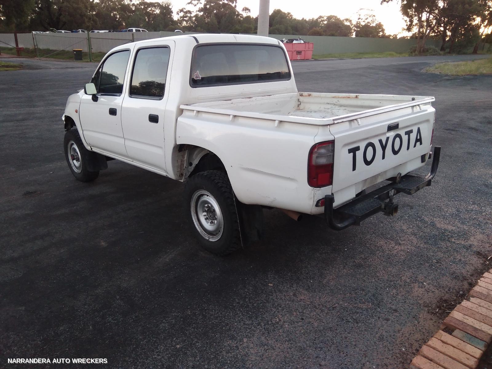 1999 TOYOTA HILUX Transfer Case