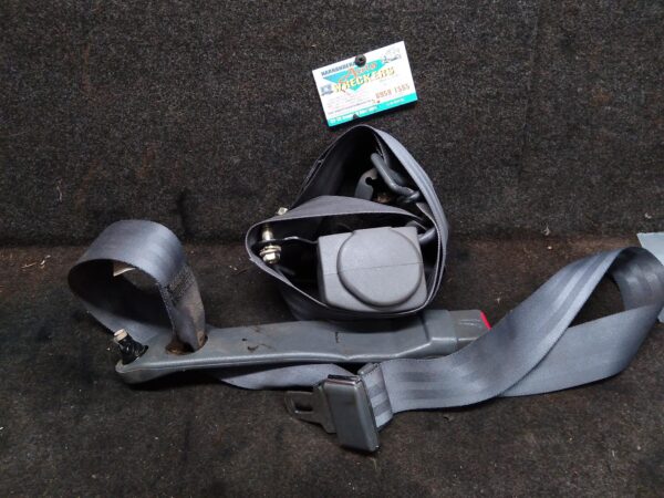 1996 TOYOTA HILUX SEATBELT/STALK