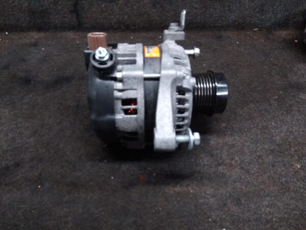2013 TOYOTA RAV4 ALTERNATOR
