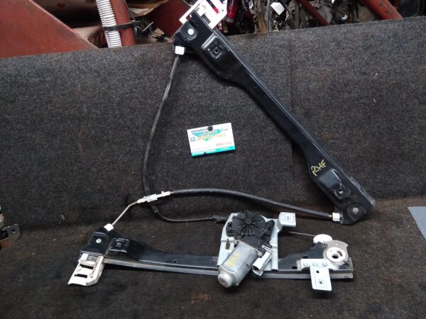 2010 FORD FALCON Right Front Window Reg/Motor