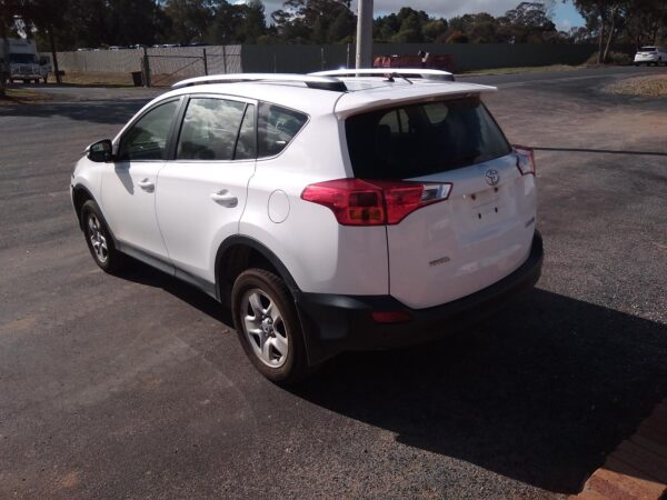 2013 TOYOTA RAV4 AIR CLEANER/BOX