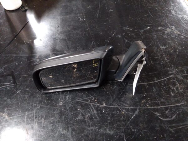 2003 HOLDEN COMMODORE LEFT DOOR MIRROR