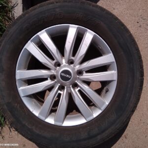 2019 ISUZU MU-X Wheel Mag