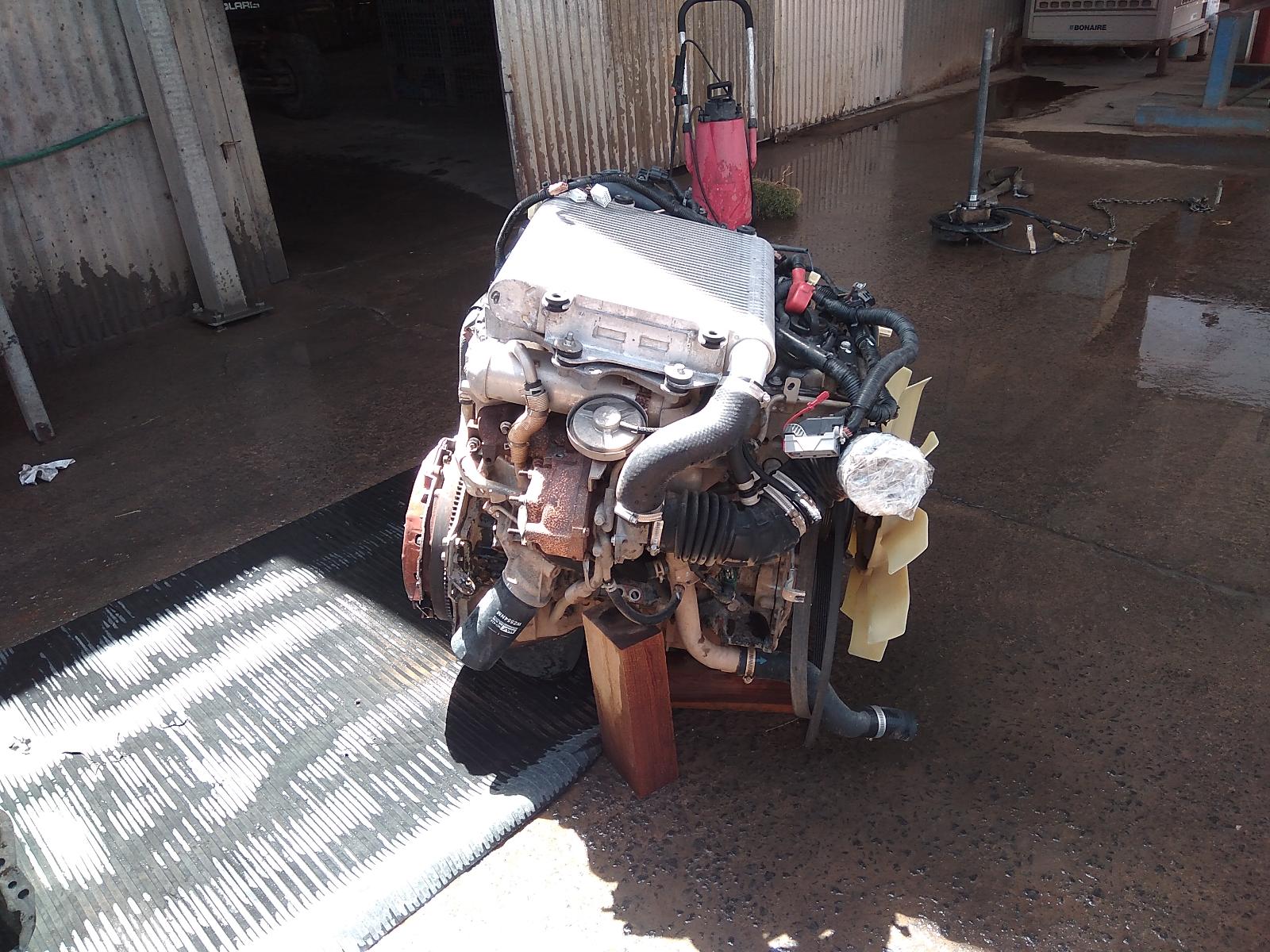 2010 HOLDEN COLORADO Engine