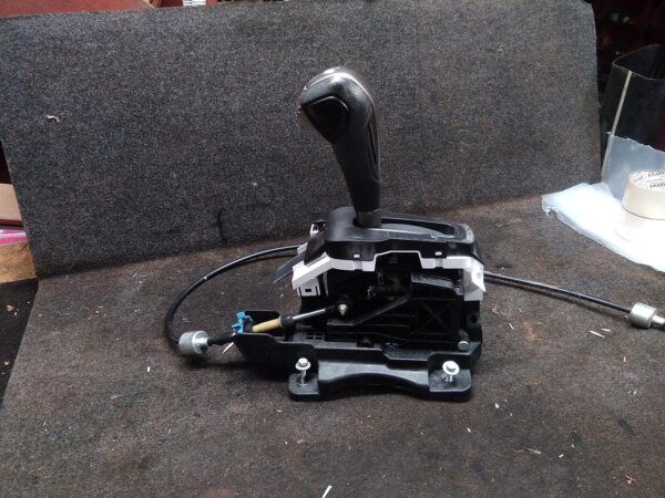 2016 HOLDEN BARINA GEAR STICK/SHIFTER