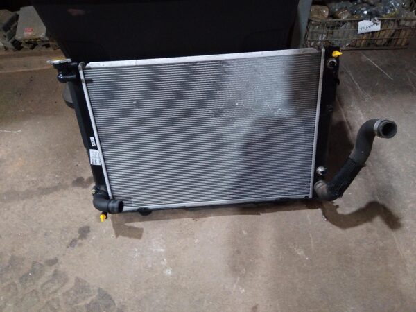 2006 LEXUS RX SERIES RADIATOR
