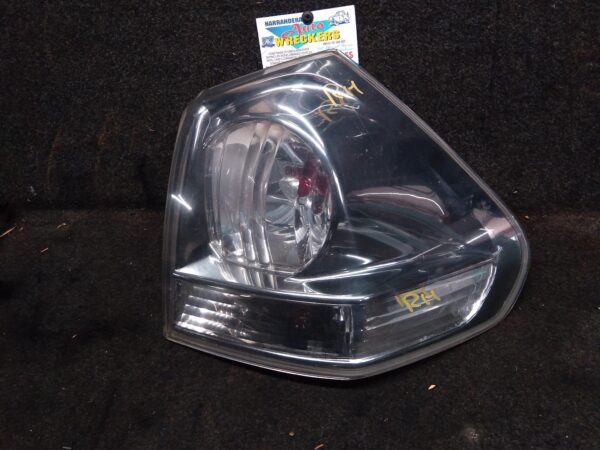 2006 LEXUS RX SERIES RIGHT TAILLIGHT
