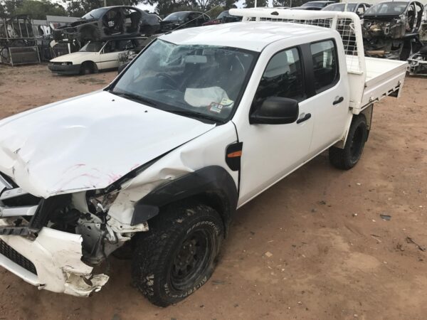 2010 FORD RANGER RIGHT FRONT DOOR WINDOW