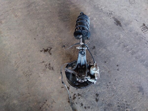 2016 NISSAN XTRAIL Left Front Strut