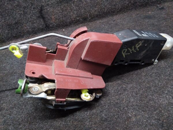 2005 HOLDEN COMMODORE DOOR/BOOT/GATE LOCK