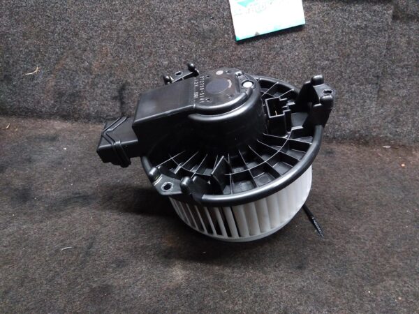 2013 TOYOTA RAV4 HEATER FAN MOTOR
