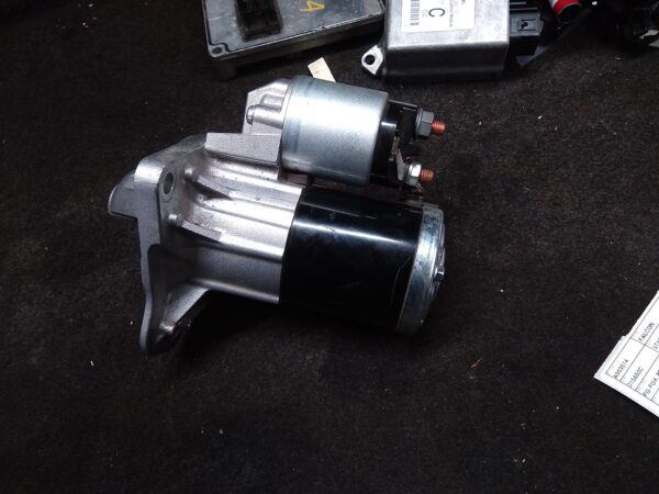 2010 FORD FALCON STARTER