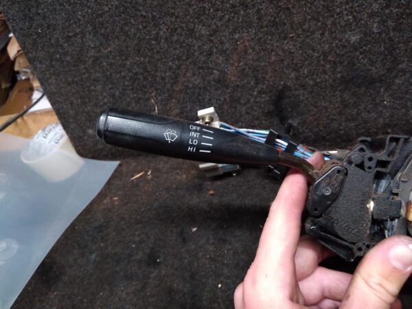 1996 TOYOTA HILUX COMBINATION SWITCH