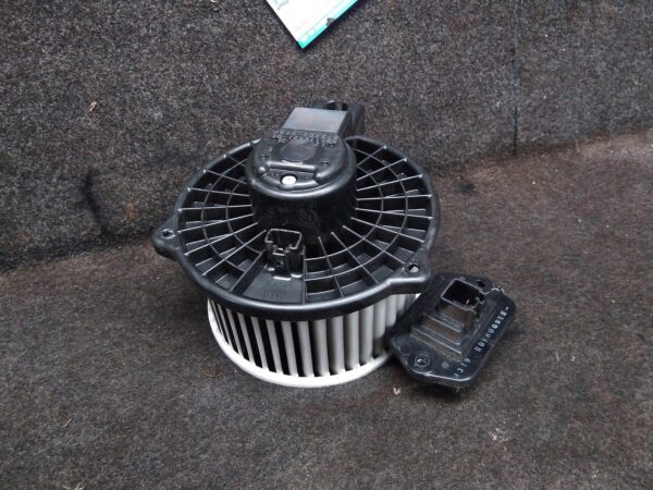 2008 MAZDA 6 HEATER FAN MOTOR