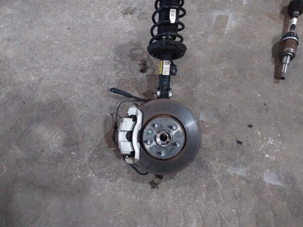 2016 HOLDEN BARINA LEFT FRONT HUB ASSEMBLY