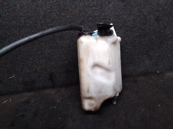 1996 TOYOTA HILUX OVERFLOW BOTTLE