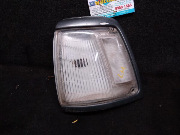 1996 TOYOTA HILUX LEFT INDICATOR/FOG/SIDE
