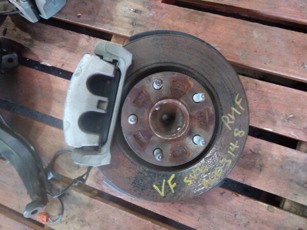 2015 HOLDEN COMMODORE RIGHT FRONT HUB ASSEMBLY