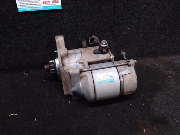 2011 TOYOTA HILUX STARTER