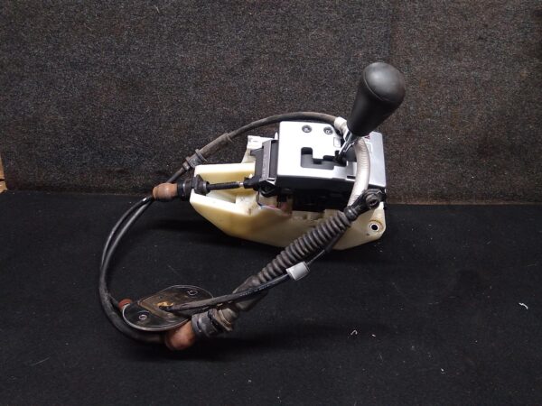 2008 MAZDA 3 GEAR STICK/SHIFTER