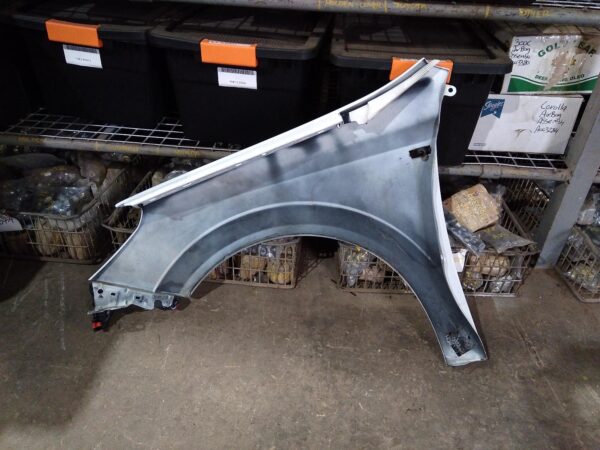 2006 HOLDEN ASTRA RIGHT GUARD