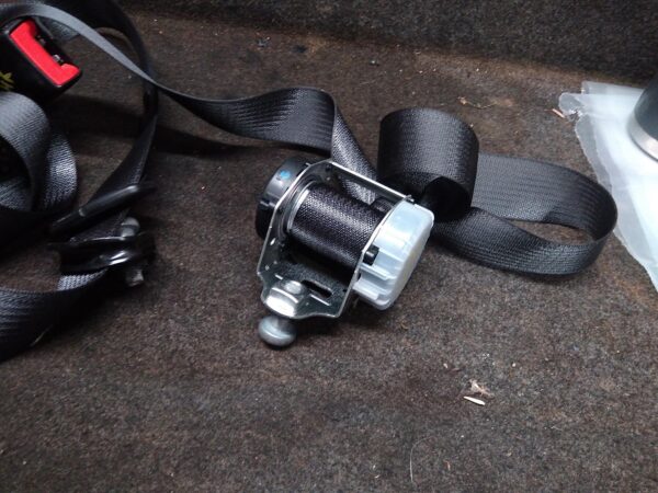 2016 HOLDEN BARINA SEATBELT/STALK