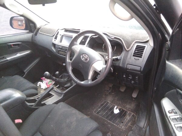 2014 TOYOTA HILUX FUEL SENDING UNIT
