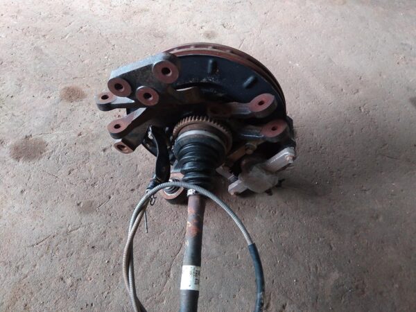 2005 FORD TERRITORY RIGHT REAR HUB ASSEMBLY