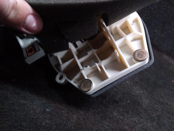 2005 HOLDEN COMMODORE GEAR STICK/SHIFTER