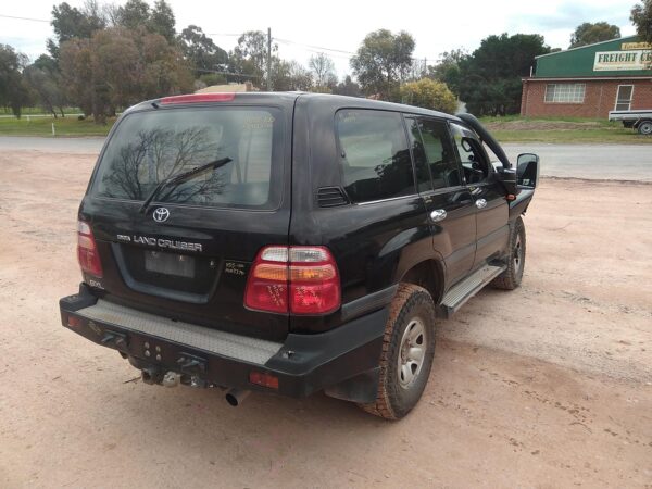2001 TOYOTA LANDCRUISER RIGHT TAILLIGHT