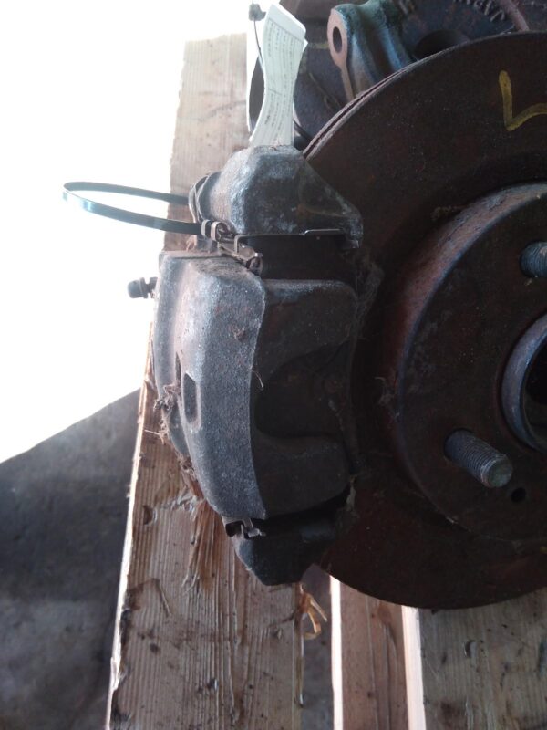 1998 NISSAN PULSAR CALIPER