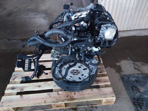 2016 NISSAN XTRAIL Engine
