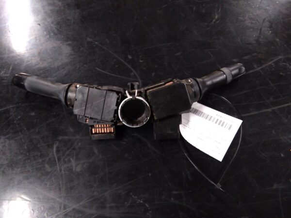 2011 TOYOTA HILUX COMBINATION SWITCH
