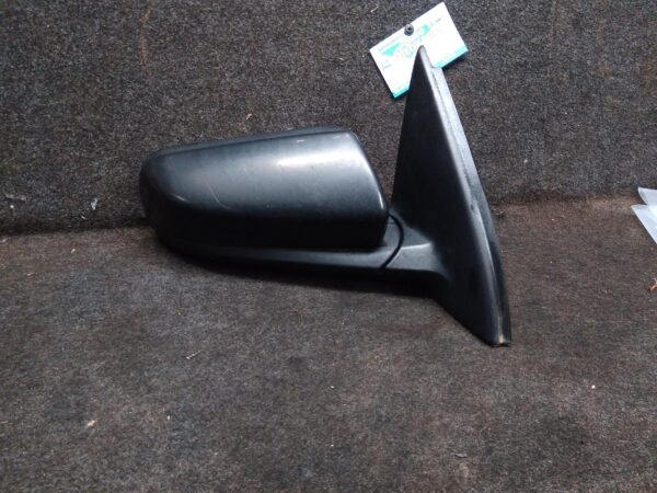 2005 HOLDEN COMMODORE RIGHT DOOR MIRROR