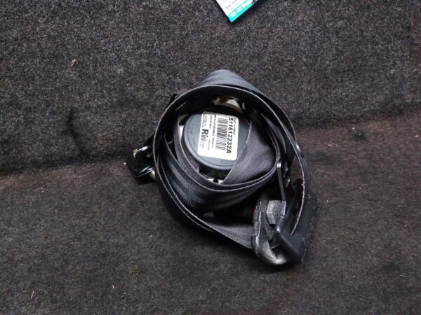 2005 HOLDEN COMMODORE SEATBELT/STALK