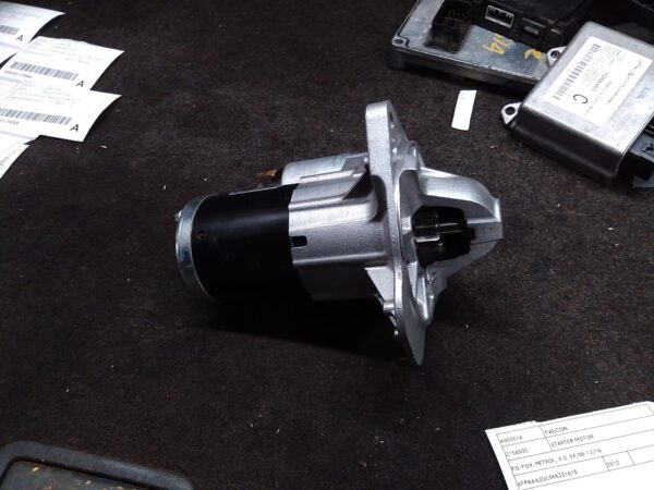 2010 FORD FALCON STARTER