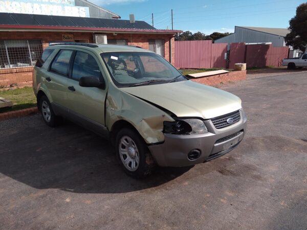2005 FORD TERRITORY RIGHT FRONT WINDOW REG/MOTOR