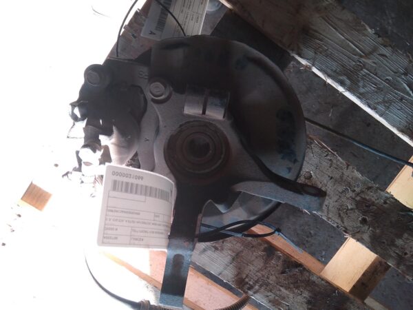 2003 MITSUBISHI LANCER LEFT FRONT HUB ASSEMBLY