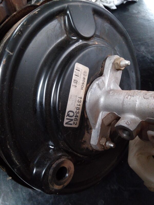 2005 HOLDEN BARINA BRAKE BOOSTER