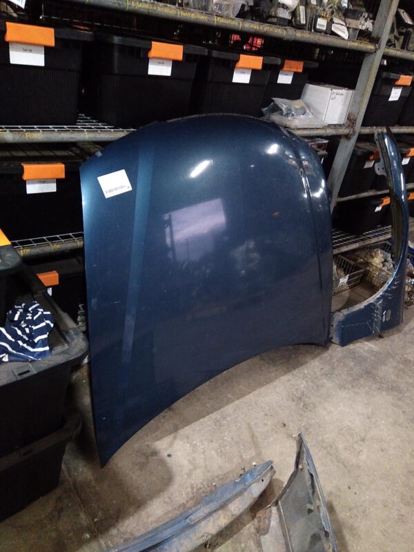 2003 HOLDEN COMMODORE BONNET