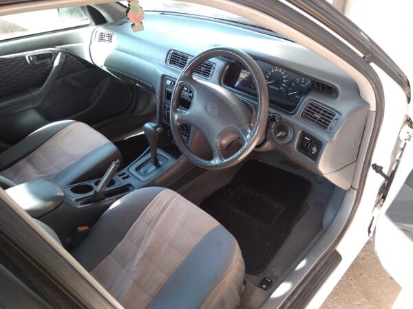 2000 TOYOTA CAMRY REAR GARNISH