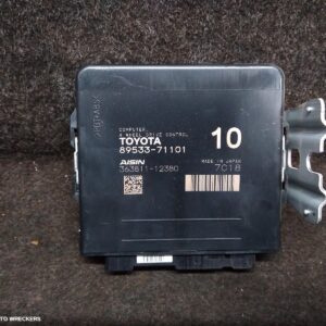 2017 TOYOTA HILUX Ecu