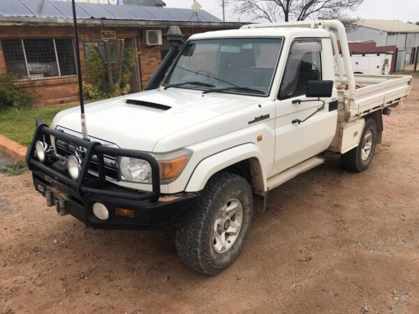 2008 TOYOTA LANDCRUISER STEERING COLUMN SHRO