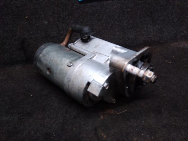 2011 TOYOTA HILUX Starter