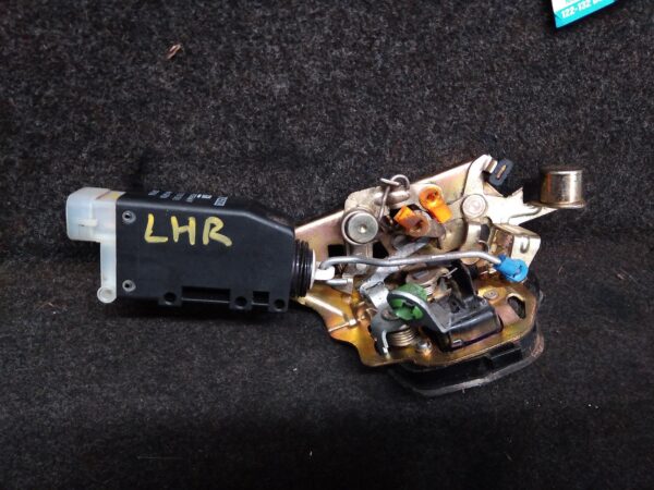 2005 HOLDEN COMMODORE DOOR/BOOT/GATE LOCK