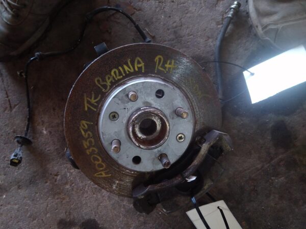 2006 HOLDEN BARINA RIGHT FRONT HUB ASSEMBLY