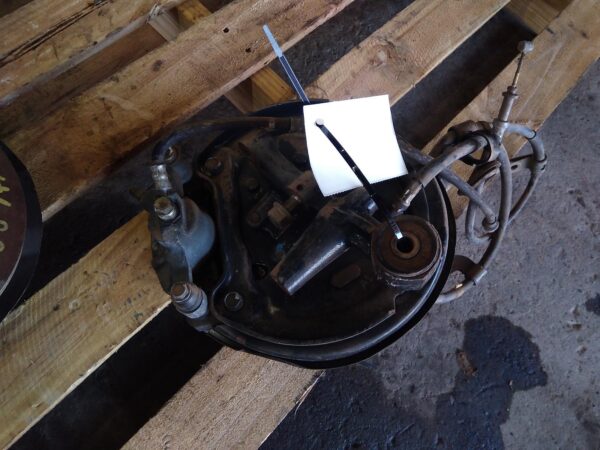 1992 SUBARU LIBERTY LEFT REAR HUB ASSEMBLY