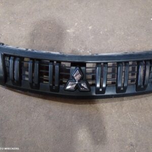 2018 MITSUBISHI TRITON Grille