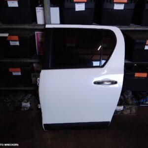2017 TOYOTA HILUX Left Rear Door/Sliding
